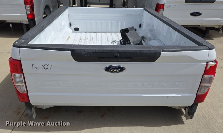 image for item EL5665 Pickup truck bed