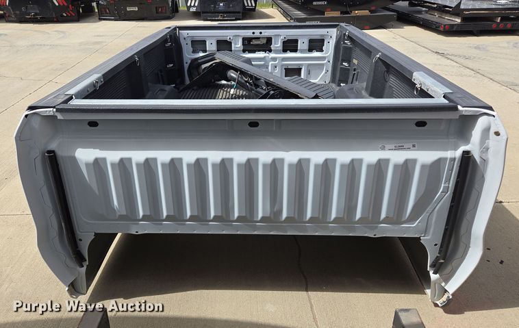 image for item EL5668 Pickup truck bed