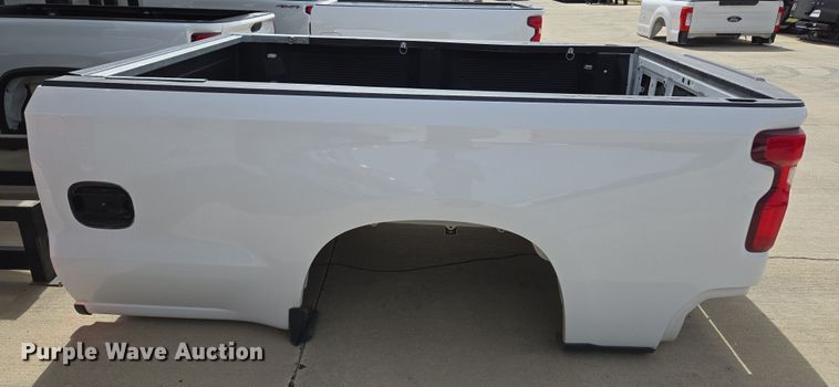 image for item EL5668 Pickup truck bed