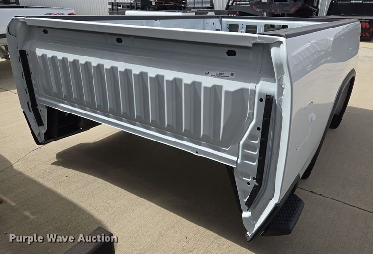 image for item EL5669 Pickup truck bed