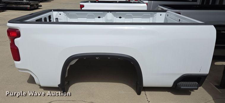 image for item EL5669 Pickup truck bed