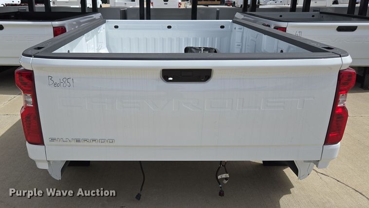 image for item EL5669 Pickup truck bed