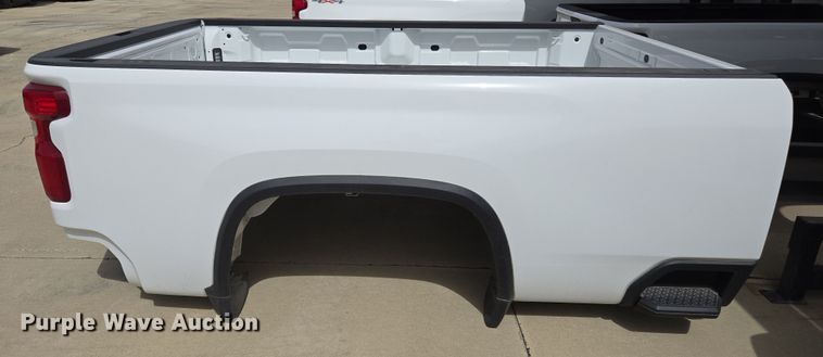 image for item EL5671 Pickup truck bed