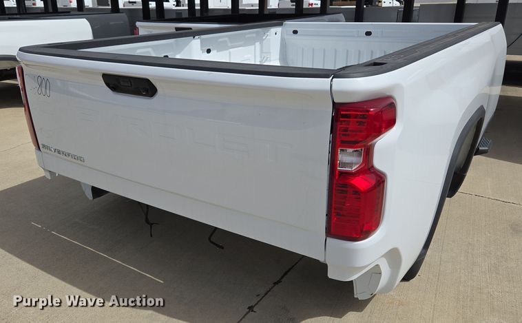 image for item EL5671 Pickup truck bed