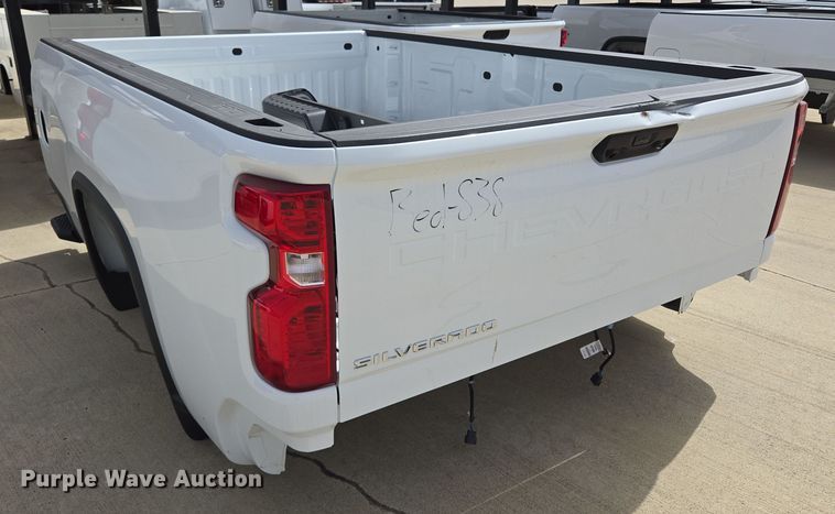 image for item EL5672 Pickup truck bed