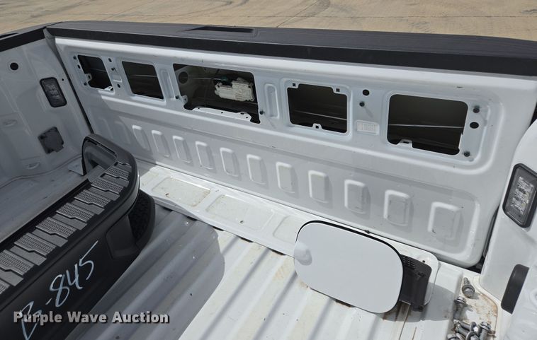 image for item EL5672 Pickup truck bed