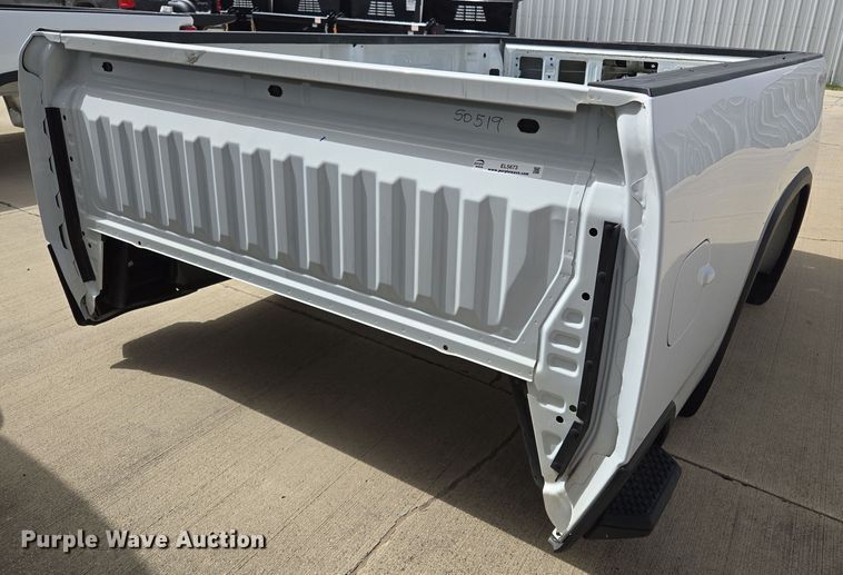 image for item EL5673 Pickup truck bed