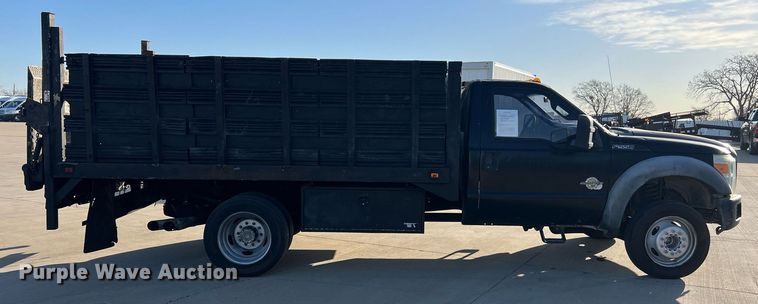 image for item EL5699 2011 Ford F550 Super Duty XL flatbed truck