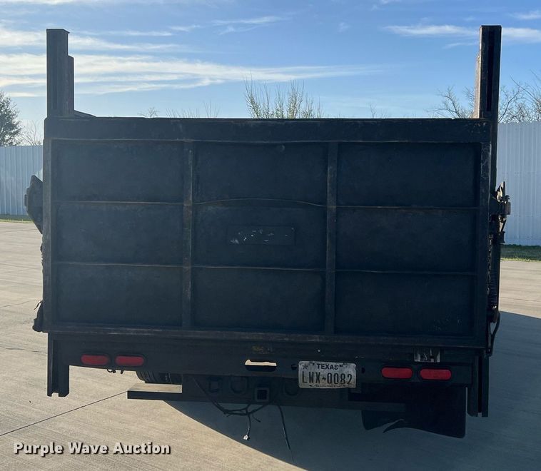 image for item EL5699 2011 Ford F550 Super Duty XL flatbed truck