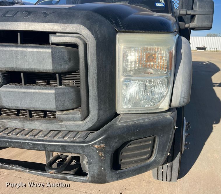 image for item EL5699 2011 Ford F550 Super Duty XL flatbed truck