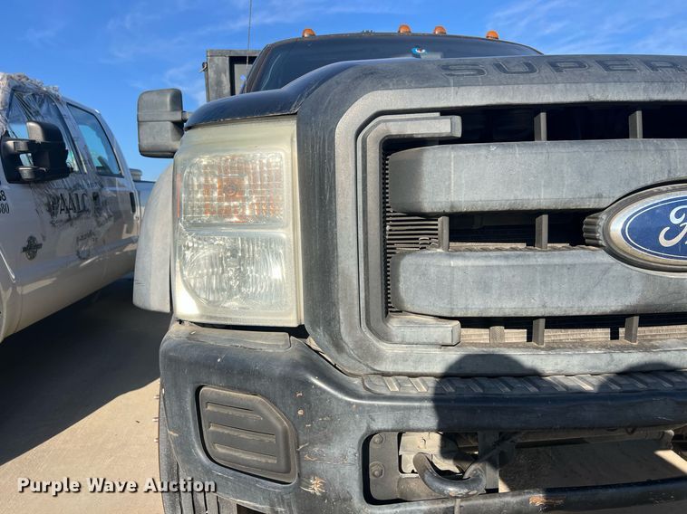 image for item EL5699 2011 Ford F550 Super Duty XL flatbed truck