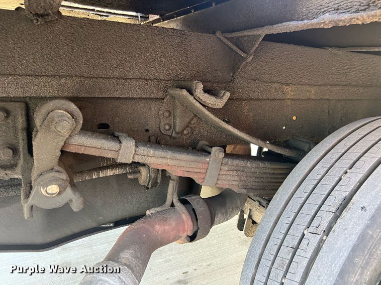 image for item EL5699 2011 Ford F550 Super Duty XL flatbed truck