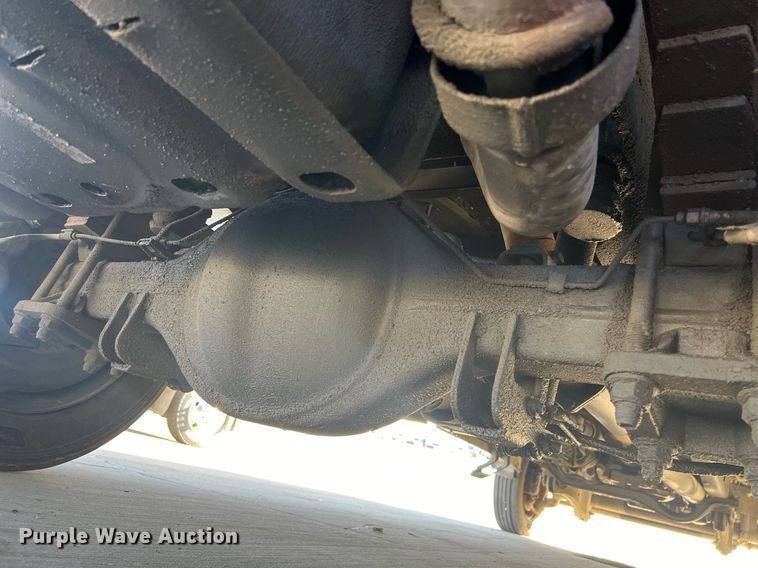 image for item EL5699 2011 Ford F550 Super Duty XL flatbed truck