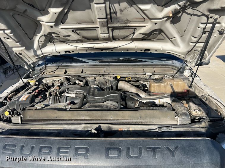 image for item EL5699 2011 Ford F550 Super Duty XL flatbed truck