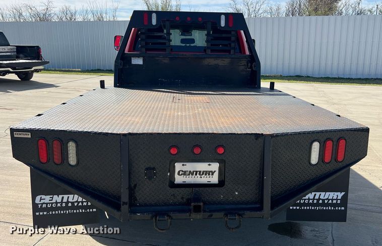 image for item EL5701 2015 Dodge Ram 5500 Crew Cab flatbed truck