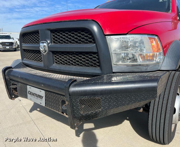 image for item EL5701 2015 Dodge Ram 5500 Crew Cab flatbed truck