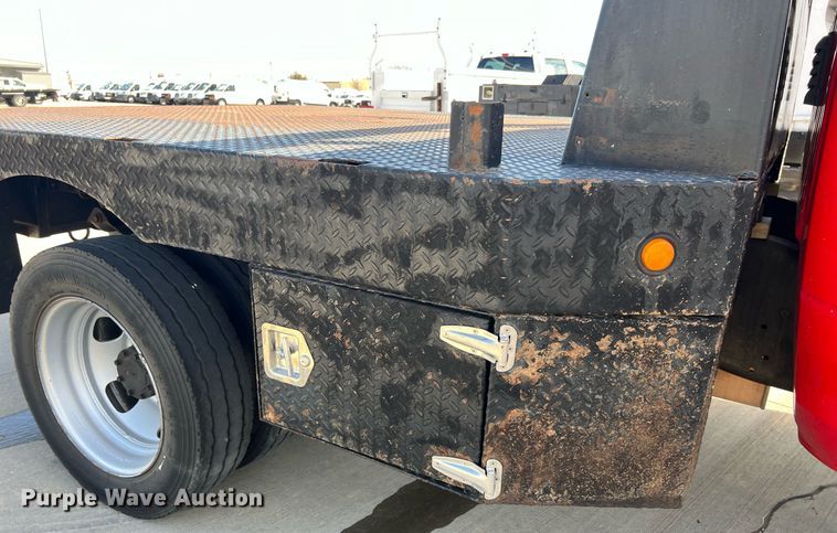 image for item EL5701 2015 Dodge Ram 5500 Crew Cab flatbed truck