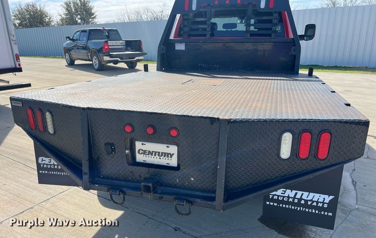 image for item EL5701 2015 Dodge Ram 5500 Crew Cab flatbed truck