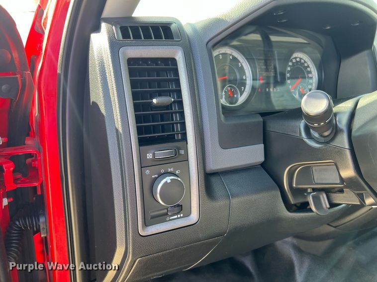 image for item EL5701 2015 Dodge Ram 5500 Crew Cab flatbed truck