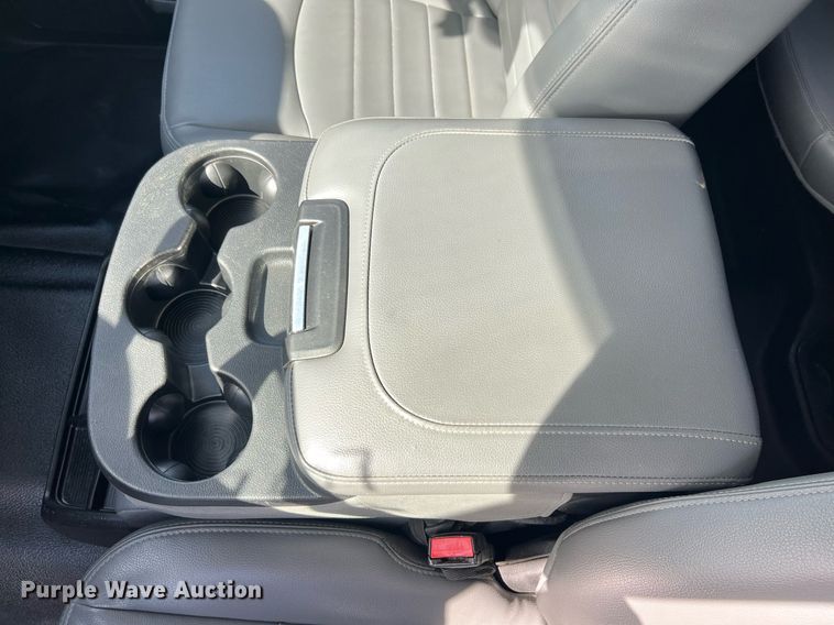 image for item EL5701 2015 Dodge Ram 5500 Crew Cab flatbed truck