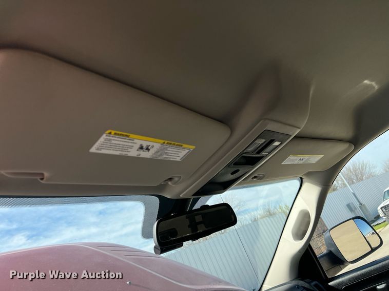 image for item EL5701 2015 Dodge Ram 5500 Crew Cab flatbed truck