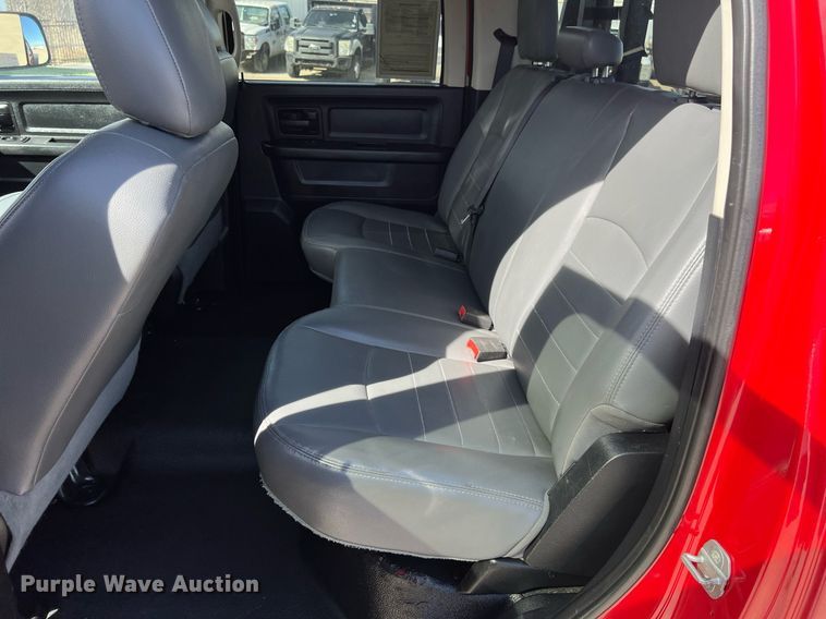 image for item EL5701 2015 Dodge Ram 5500 Crew Cab flatbed truck