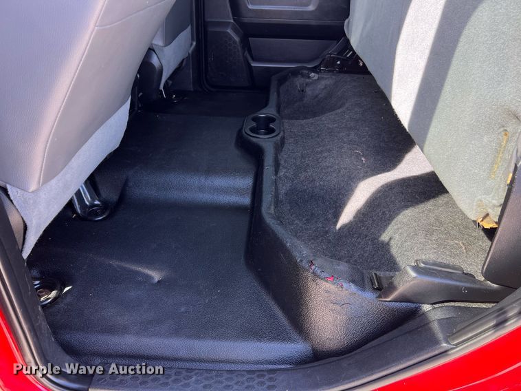 image for item EL5701 2015 Dodge Ram 5500 Crew Cab flatbed truck