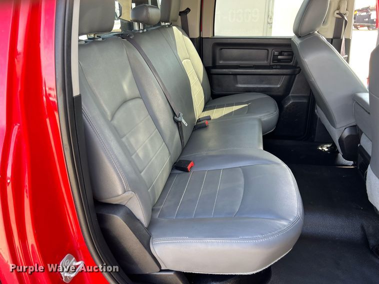 image for item EL5701 2015 Dodge Ram 5500 Crew Cab flatbed truck