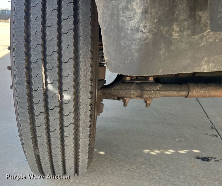 image for item EL5701 2015 Dodge Ram 5500 Crew Cab flatbed truck