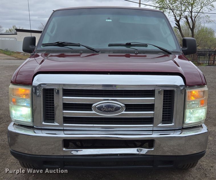 image for item EL5717 2007 Ford E350 Super Duty van