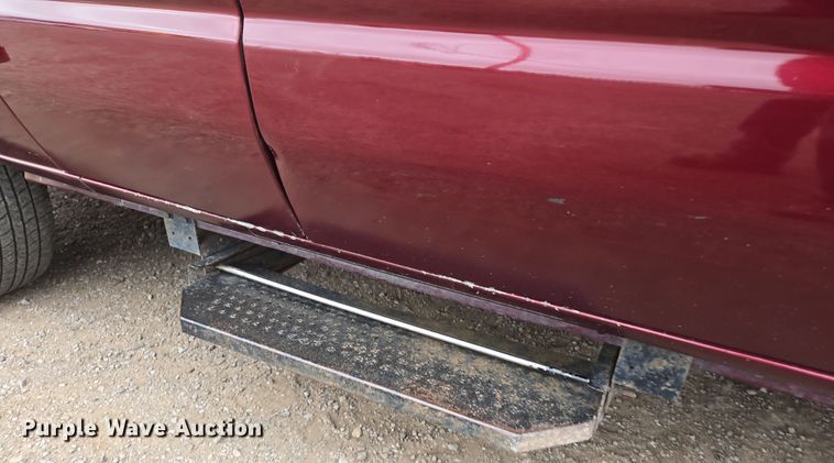 image for item EL5717 2007 Ford E350 Super Duty van