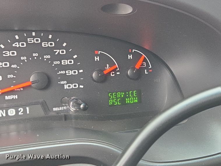 image for item EL5717 2007 Ford E350 Super Duty van