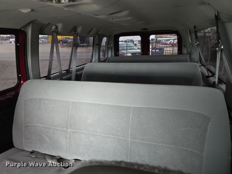 image for item EL5717 2007 Ford E350 Super Duty van