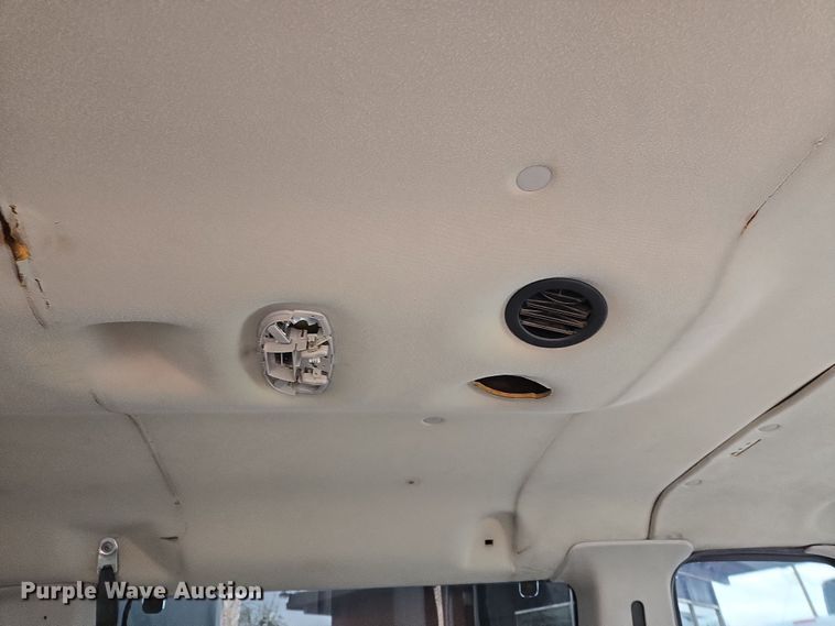 image for item EL5717 2007 Ford E350 Super Duty van