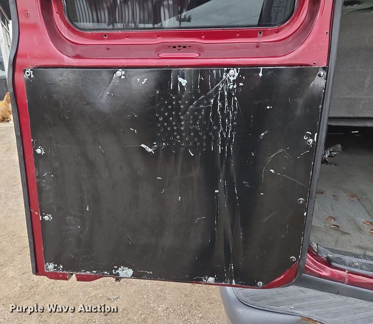 image for item EL5717 2007 Ford E350 Super Duty van