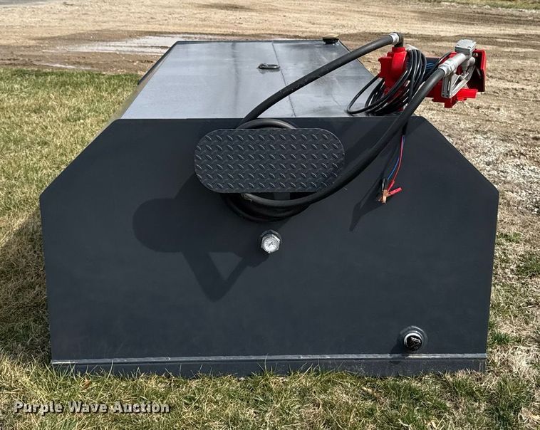 image for item EM3660 Fuel tank