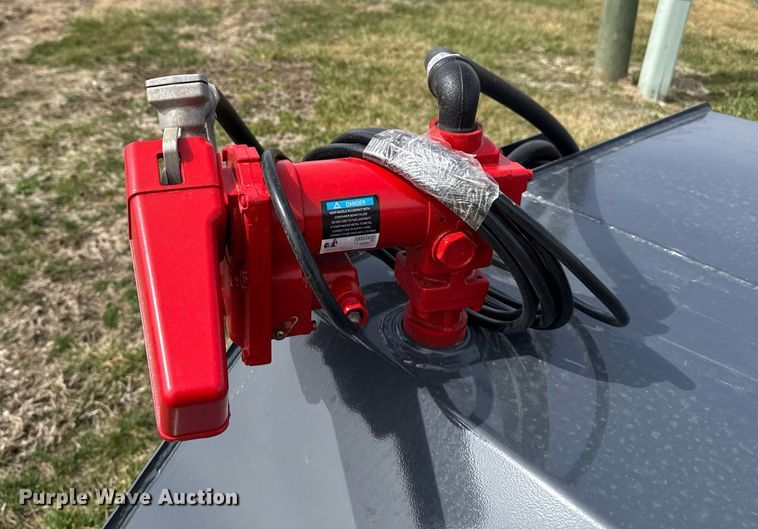 image for item EM3660 Fuel tank