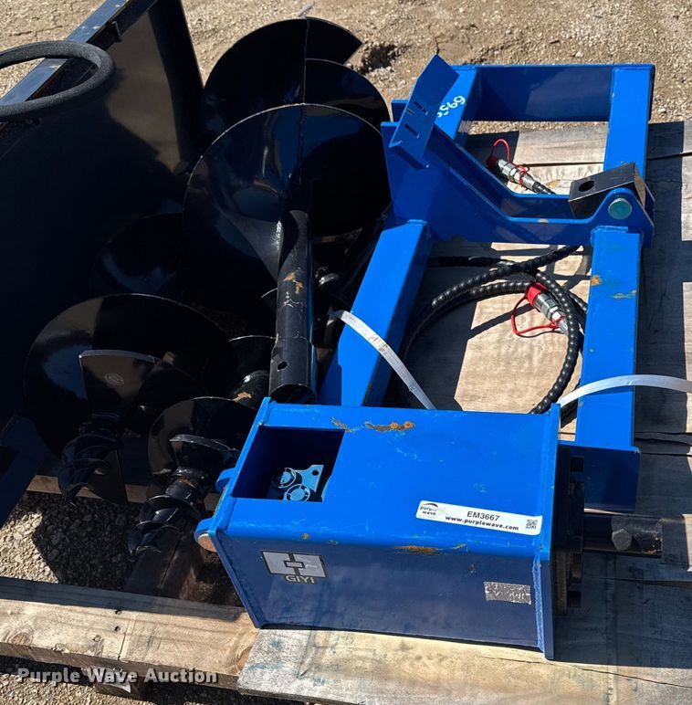 image for item EM3667 GIYI skid steer auger