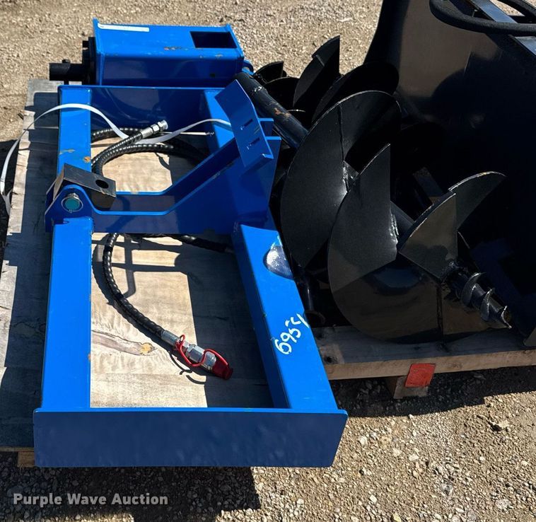 image for item EM3667 GIYI skid steer auger