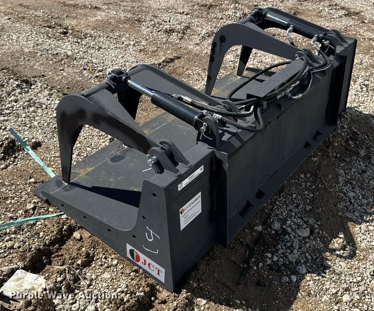 image for item EM3671 JCT skid steer grapple bucket
