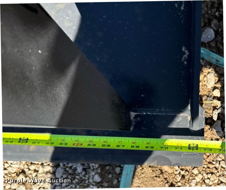 image for item EM3671 JCT skid steer grapple bucket