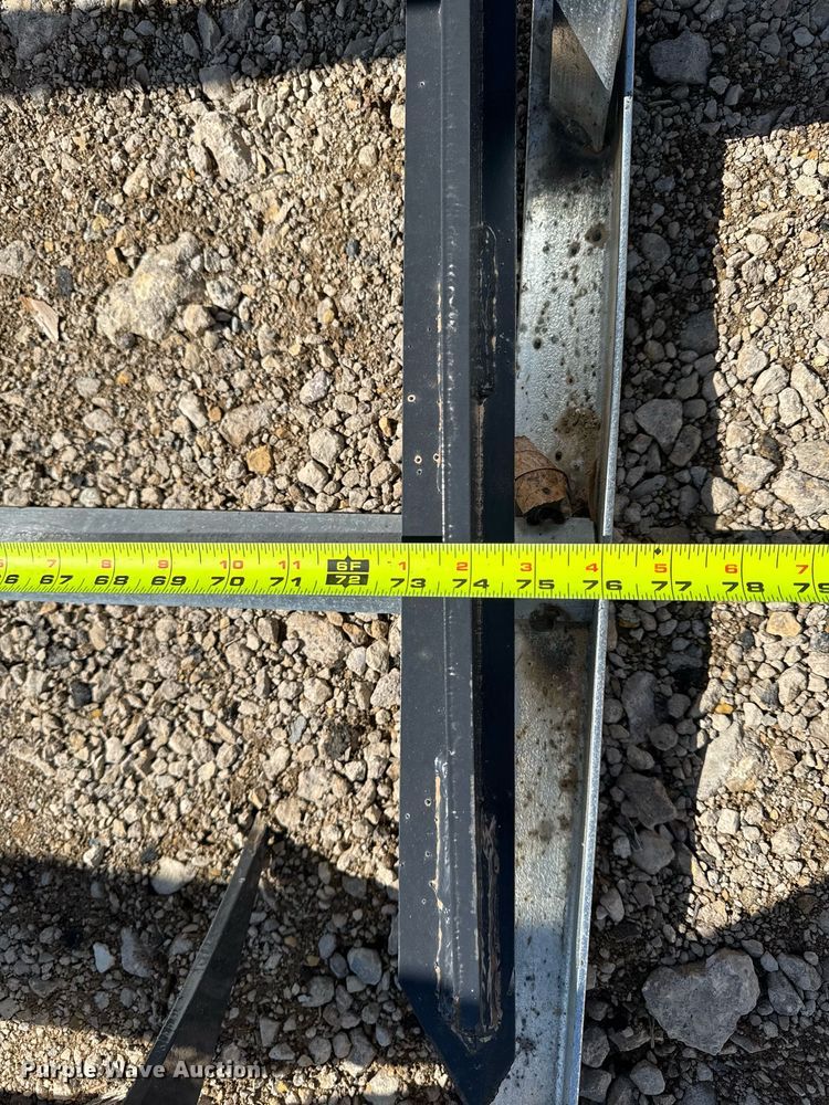 image for item EM3676 2024 Wolverine BG-13-72W skid steer grapple bucket