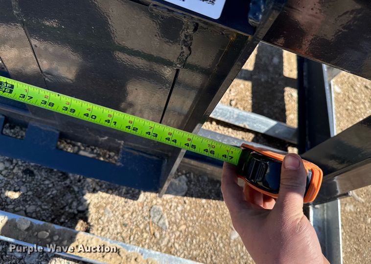 image for item EM3676 2024 Wolverine BG-13-72W skid steer grapple bucket