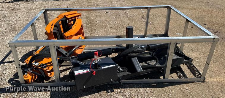 image for item EM3677 2024 Landhonor RTH-13-2000G skid steer rotating grapple