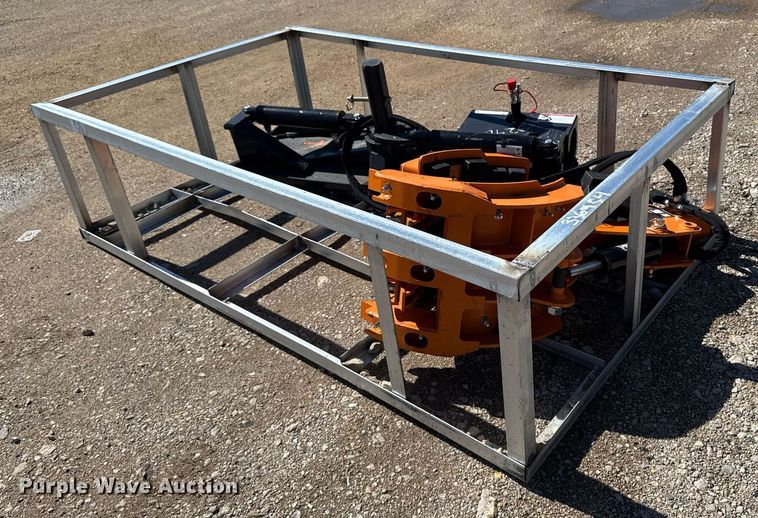 image for item EM3677 2024 Landhonor RTH-13-2000G skid steer rotating grapple