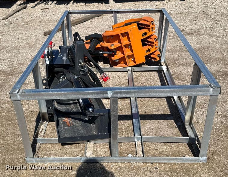 image for item EM3677 2024 Landhonor RTH-13-2000G skid steer rotating grapple