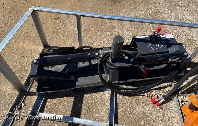 image for item EM3677 2024 Landhonor RTH-13-2000G skid steer rotating grapple