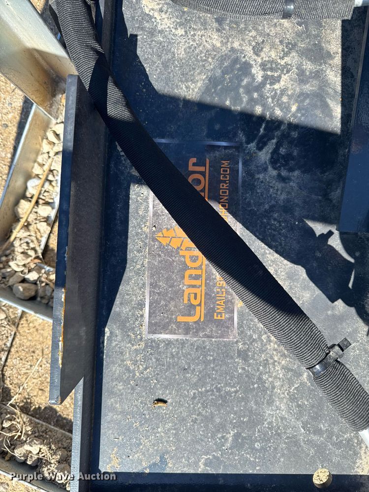 image for item EM3677 2024 Landhonor RTH-13-2000G skid steer rotating grapple