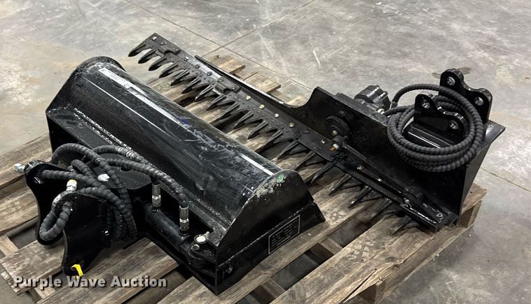 image for item EM3686 Excavator attachments