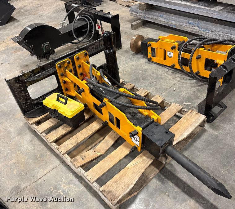 image for item EM3691 2025 GIYI 680 skid steer breaker